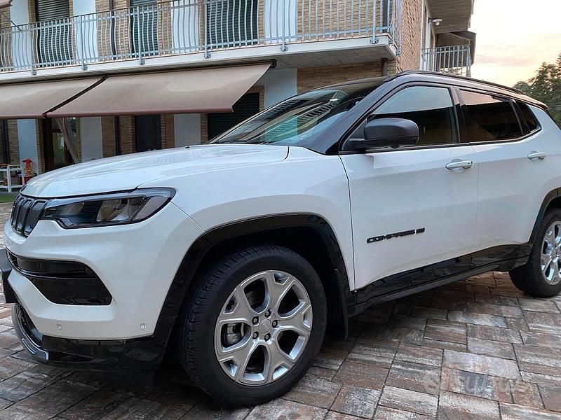 Usata Jeep Compass 131 CV (96 kW) 2021 Bianco SUV