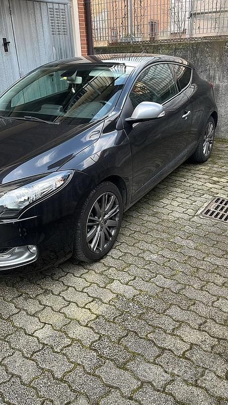 Usata Renault Mégane Coupé 110 CV (80 kW) 2015 Nero Coupé