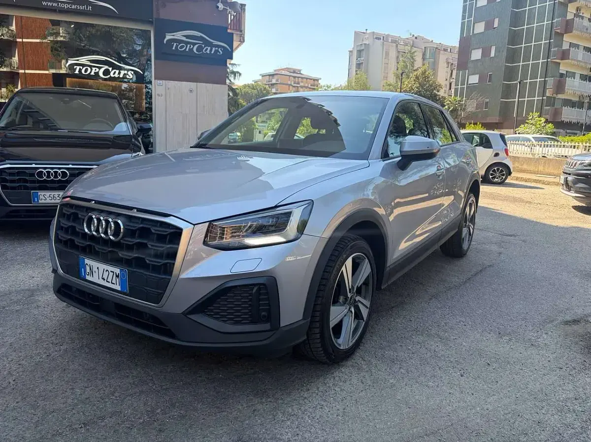 Usata Audi Q2 Admired 116 CV (85 kW) 2023 Argento SUV
