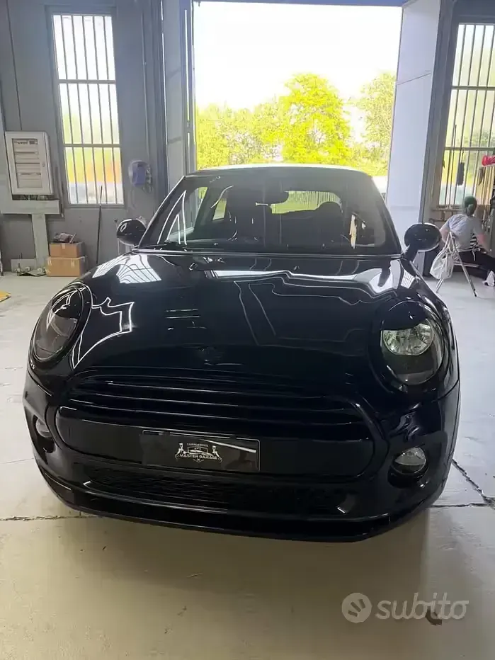 Usata Mini Cooper 75 CV (55 kW) 2019 Nero Utilitaria