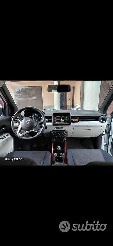 Usado Suzuki Ignis Cool 90 CV (66 kW) 2017 Blanco SUV
