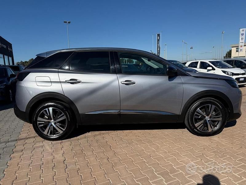 Usata Peugeot 3008 Allure 131 CV (96 kW) 2022 Grigio SUV