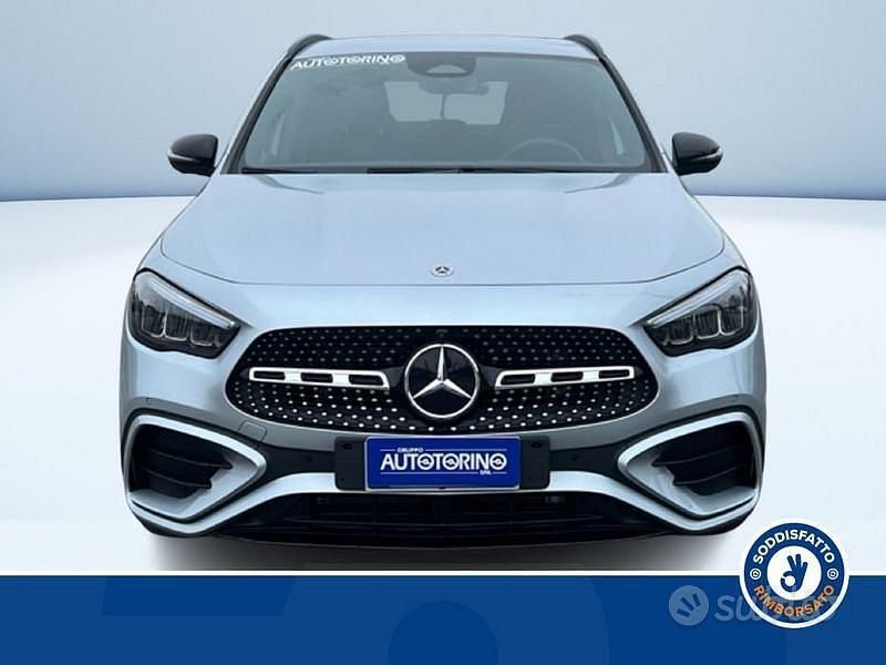 Usata Mercedes GLA200 AMG line 149 CV (109 kW) 2025 Grigio SUV
