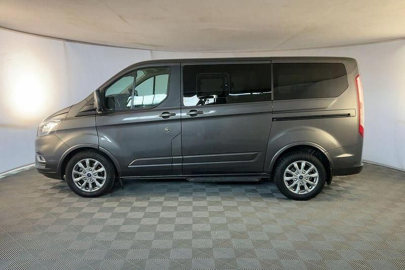 Usata Ford Tourneo Custom Titanium 131 CV (96 kW) 2021 Grigio Furgone