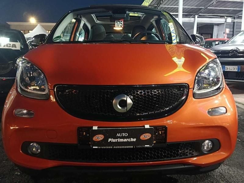 Usata Smart ForFour Prime 90 CV (66 kW) 2019 Arancione Utilitaria
