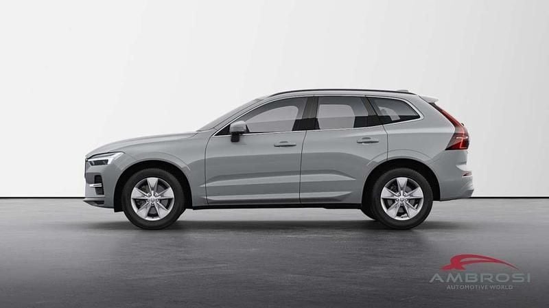 Nuova Volvo XC60 Core 250 CV (183 kW) 2025 Vapour grey SUV