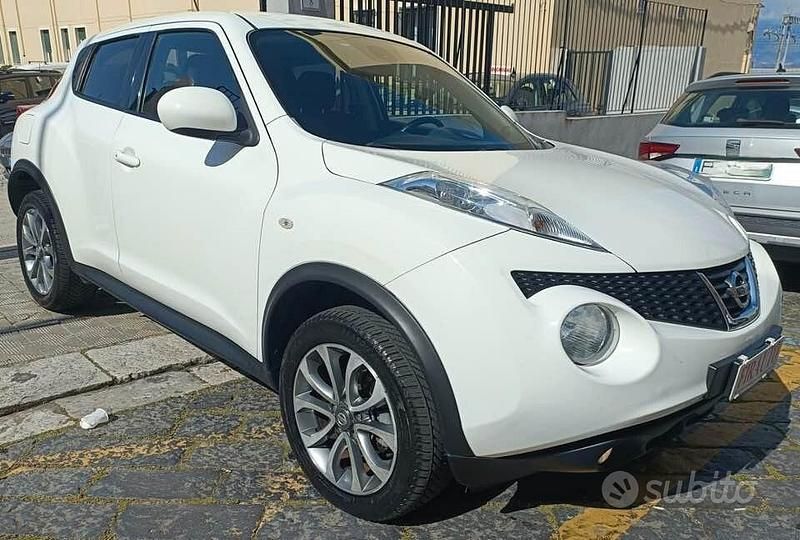 Usata Nissan Juke Tekna 110 CV (80 kW) 2013 Bianco SUV