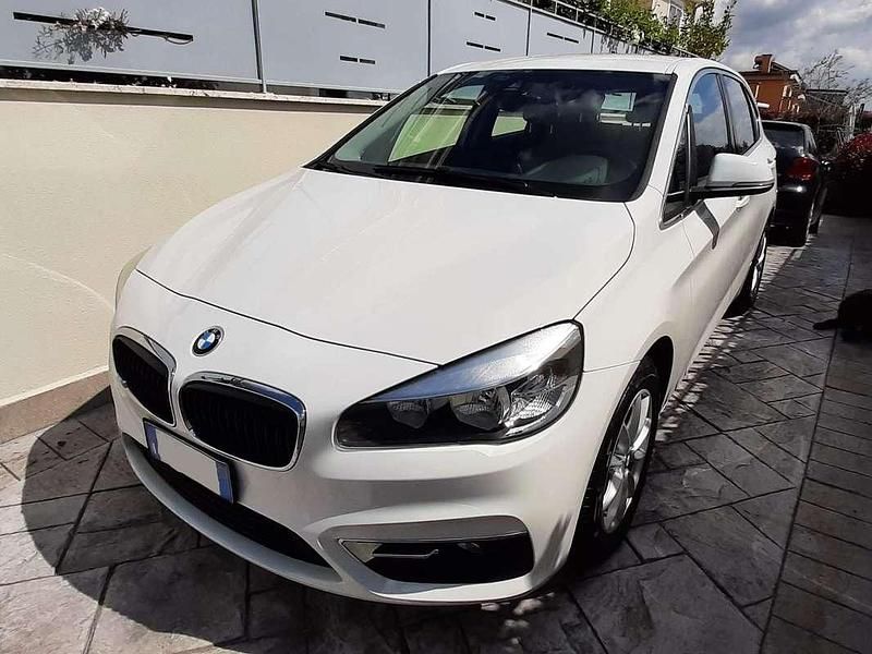 Usata BMW 216 Active Tourer Comfort Edition 116 CV (85 kW) 2016 Bianco Monovolume