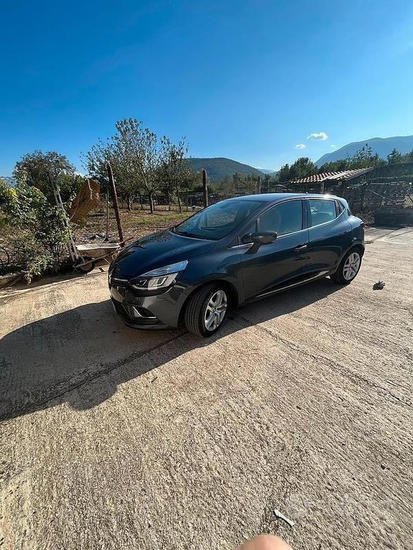 Usata Renault Clio IV 90 CV (66 kW) 2017 Berlina