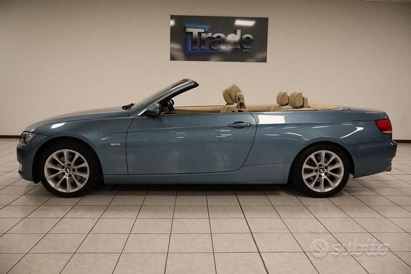 Usata BMW 320 Cabriolet Comfort Edition 170 CV (125 kW) 2007 Blu Cabrio