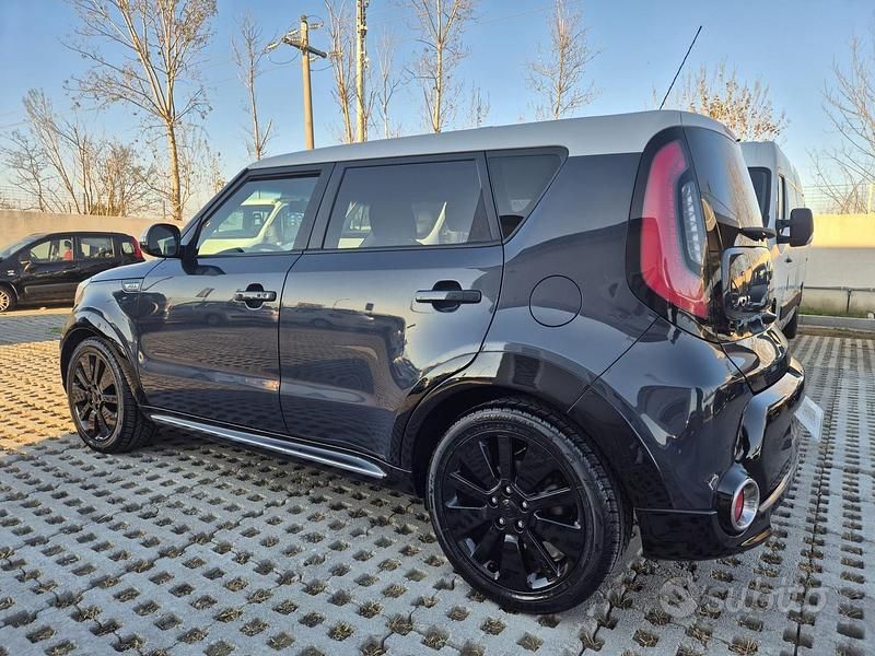 Usado Kia Soul 128 CV (94 kW) 2014 Gris SUV