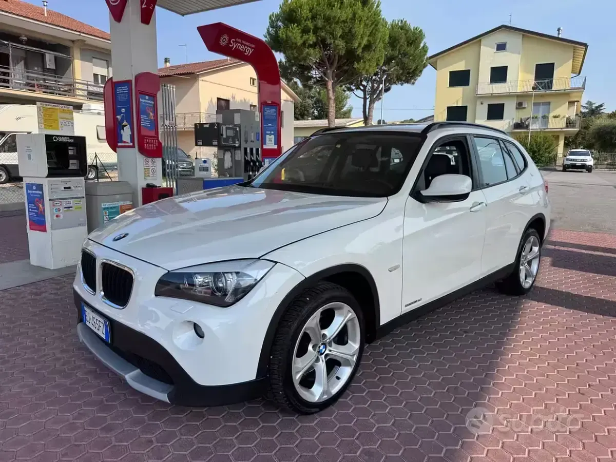 Usata BMW X1 143 CV (105 kW) 2011 Bianco SUV