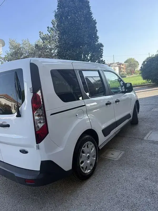 Usata Ford Transit Connect 120 CV (88 kW) 2017 Monovolume