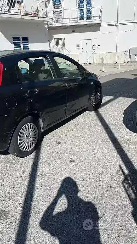 Usata Fiat Grande Punto 75 CV (55 kW) 2006 Nero Utilitaria