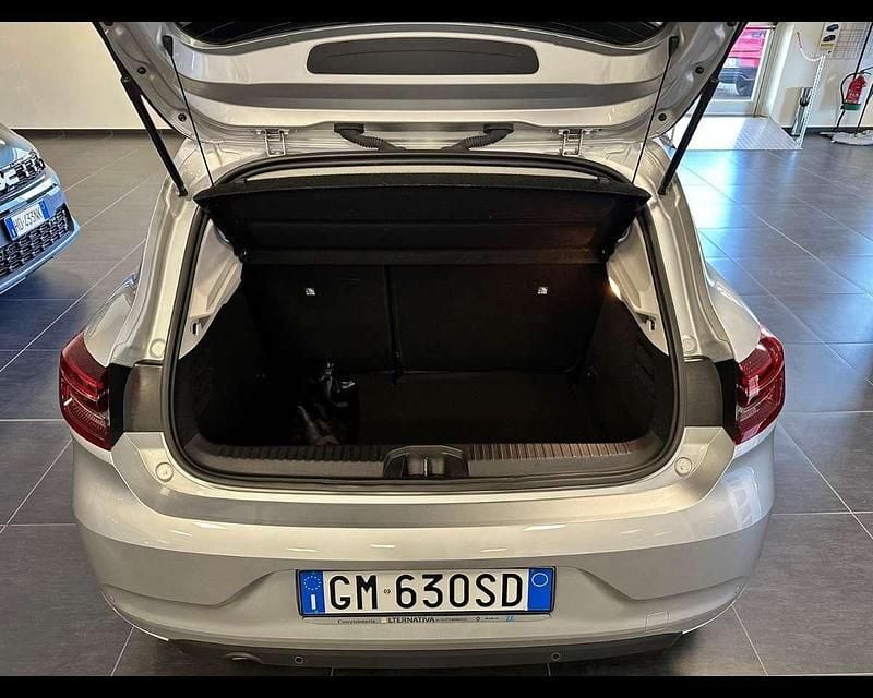 Usata Renault Clio V Evolution 101 CV (74 kW) 2023 Grigio Berlina