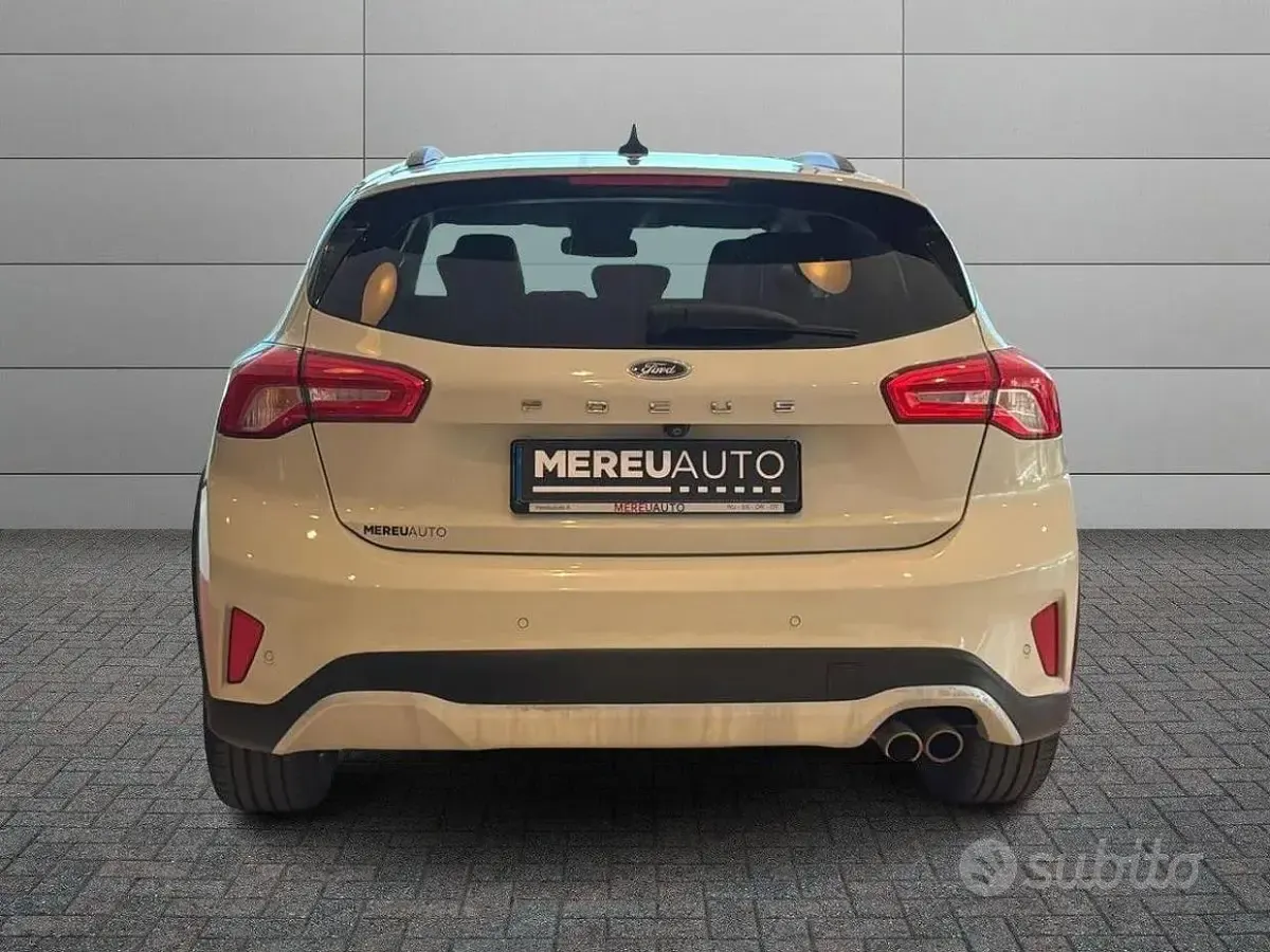 Usata Ford Focus 125 CV (91 kW) 2020 Berlina