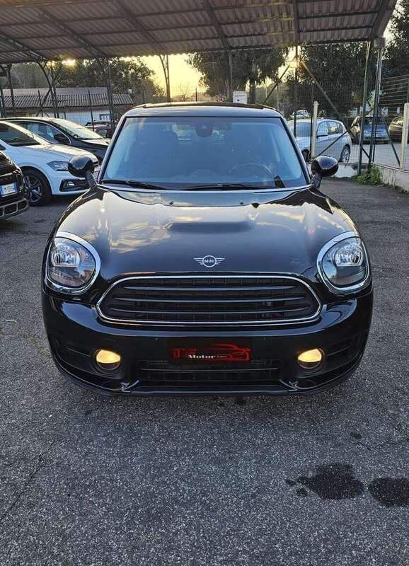 Usata Mini One Countryman Hype 102 CV (75 kW) 2018 Nero SUV
