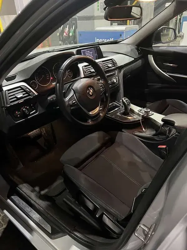 Usata BMW 320 Sport Line 184 CV (135 kW) 2013 Station wagon