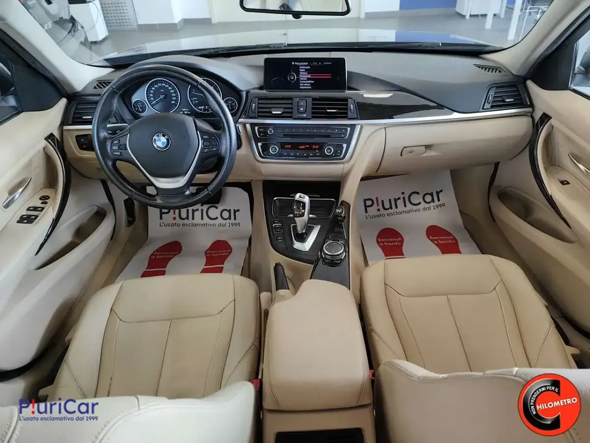 Usata BMW 320 Luxury Line 184 CV (135 kW) 2015 Blu/azzurro Station wagon