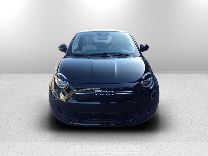Uusi Fiat 500 Icon 65 HP (47 kW) 2026 Musta Sedan