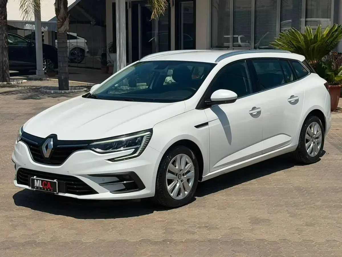 Usata Renault Mégane GrandTour Business 116 CV (85 kW) 2022 Bianco Station wagon