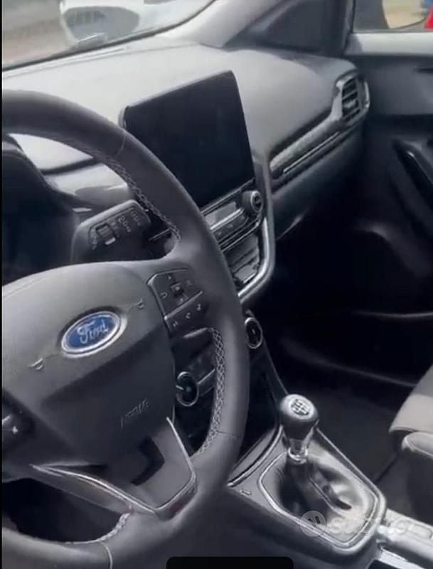 Usata Ford Puma Titanium 120 CV (88 kW) 2022 Blu SUV