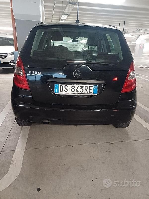 Nero Usata 2008 Mercedes A150 Due volumi | 3000 € - Immagine 1/4