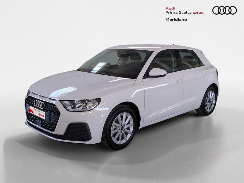 Bianco Nuova 2025 Audi A1 Business Due volumi | 24.000 € (Super prezzo) - Immagine 1/4
