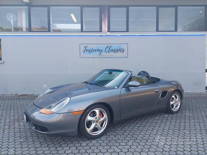 Usata Porsche Boxster 220 CV (161 kW) 2002 Grigio Cabrio
