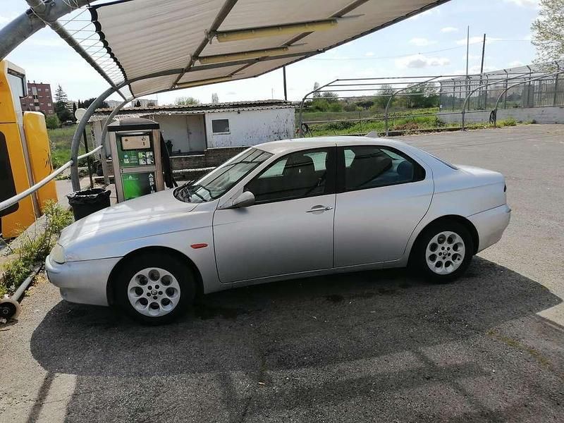Usata Alfa Romeo 156 144 CV (105 kW) 1999 Grigio Berlina