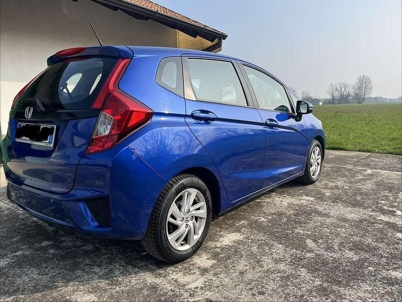 Usata Honda Jazz Comfort 102 CV (75 kW) 2017 Blu/azzurro Utilitaria