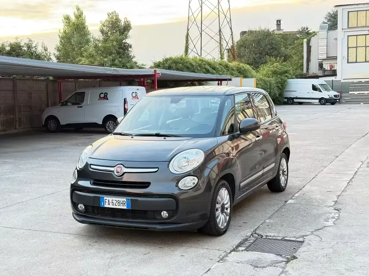 Usata Fiat 500L Lounge 84 CV (61 kW) 2015 Grigio Monovolume