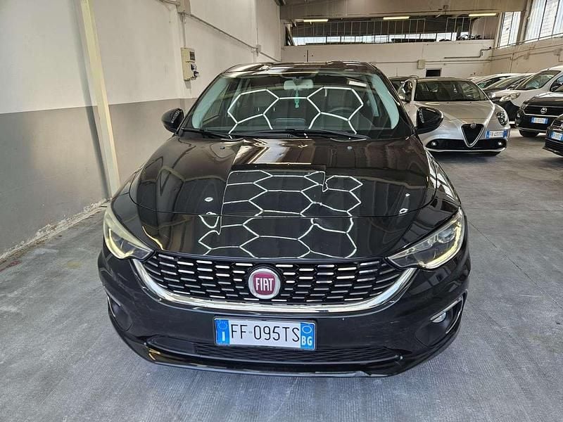 Usata Fiat Tipo Lounge 95 CV (69 kW) 2016 Nero Berlina