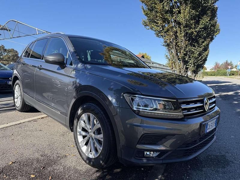 Grigio Usata 2020 VW Tiguan Style SUV | 19.900 € (Super prezzo) - Immagine 1/4