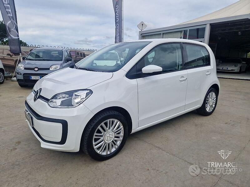Usata VW up! Move 65 CV (47 kW) 2022 Bianco Utilitaria