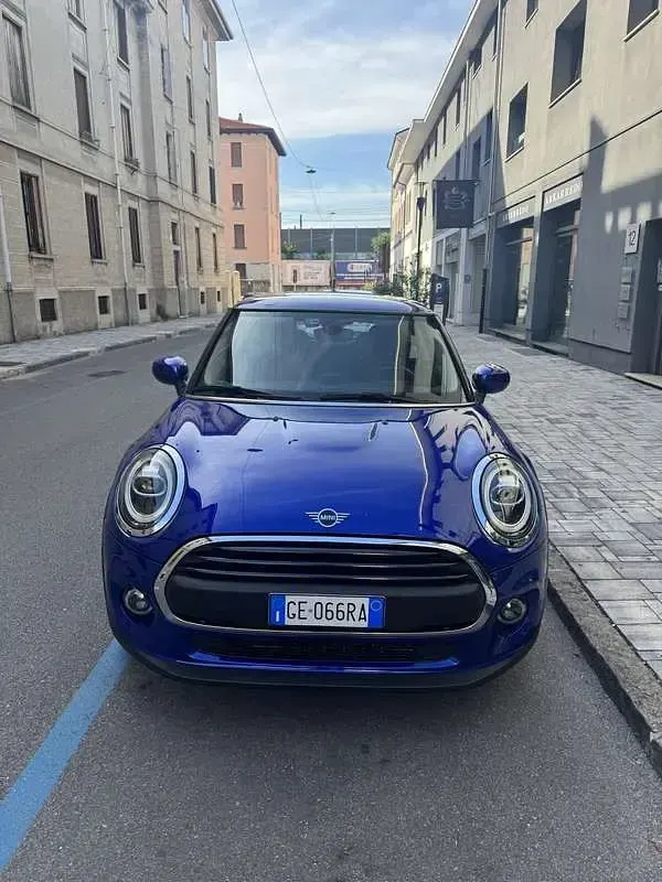 Usata Mini ONE 75 CV (55 kW) 2021 Blu Utilitaria