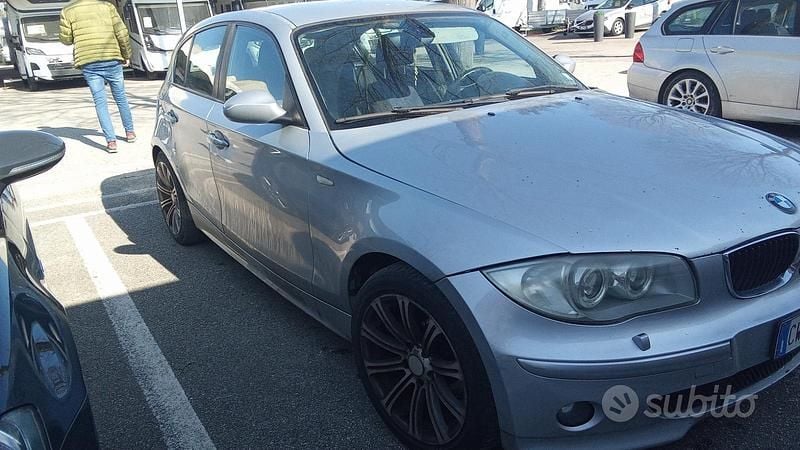 Usata BMW 120 163 CV (119 kW) 2005 Grigio Utilitaria