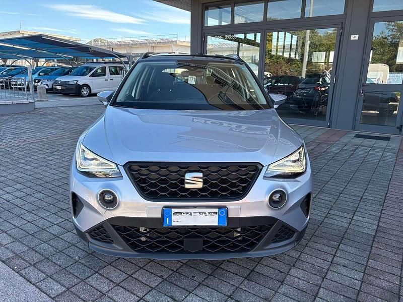 Usata Seat Arona Style 110 CV (80 kW) 2022 Argento SUV