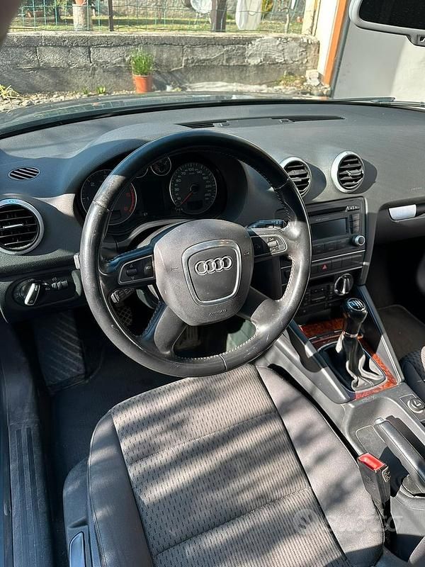 Usata Audi A3 Attraction 170 CV (125 kW) 2011 Grigio Utilitaria