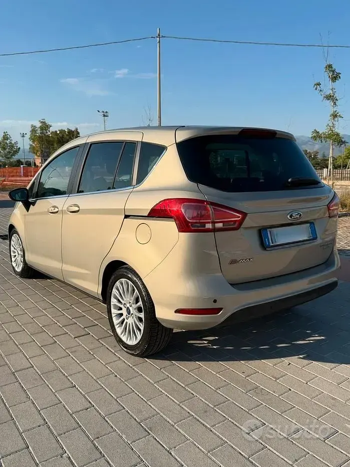 Usata Ford B-MAX Titanium 125 CV (91 kW) 2012 Grigio Monovolume