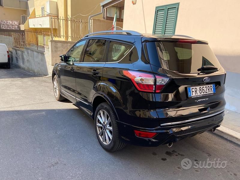 Usata Ford Kuga Vignale 150 CV (110 kW) 2018 Nero SUV