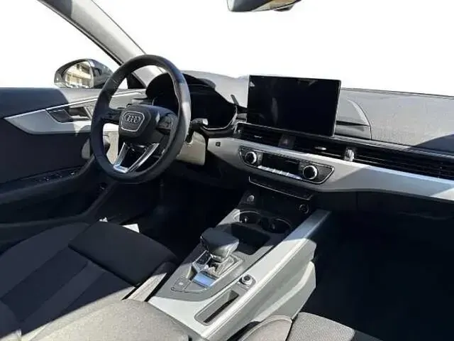 Usata Audi A4 S-Line 136 CV (100 kW) 2024 Bianco Berlina