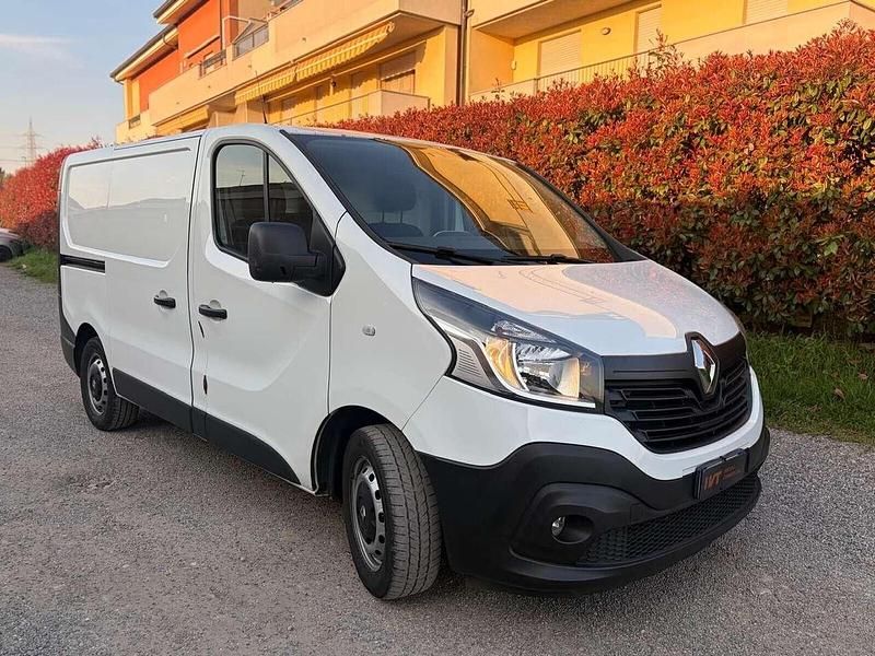 Usata Renault Trafic 125 CV (91 kW) 2017 Bianco Monovolume