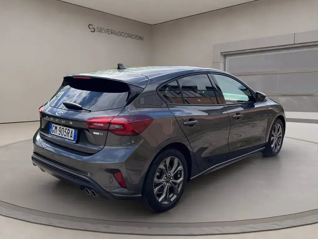 Usata Ford Focus ST-Line 125 CV (91 kW) 2023 Grigio Berlina
