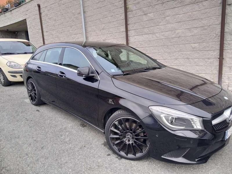 Usata Mercedes CLA200 Shooting Brake Executive 136 CV (100 kW) 2015 Station wagon