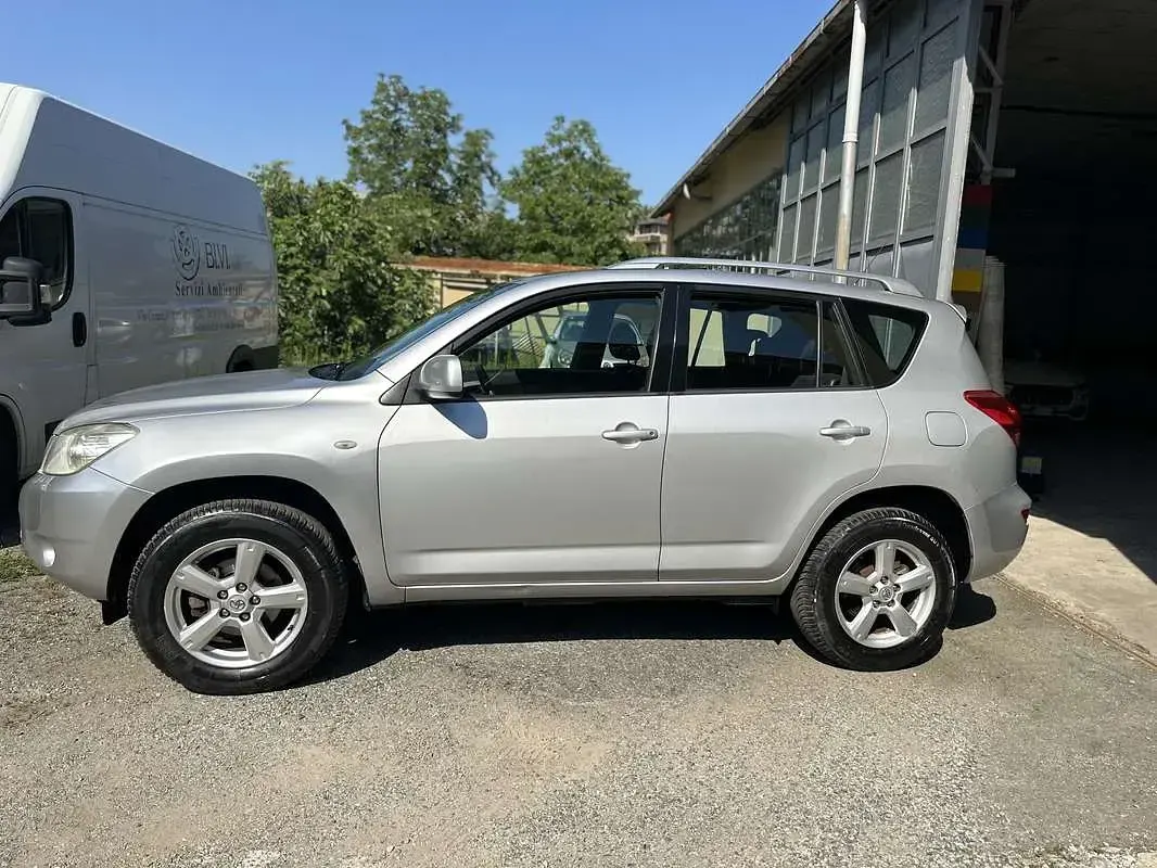 Usata Toyota RAV4 Sol 152 CV (111 kW) 2008 SUV