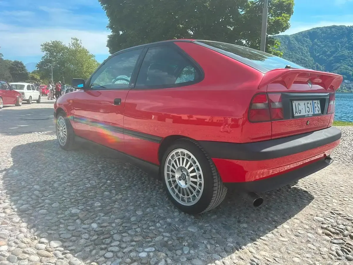 Usata Lancia Delta 186 CV (136 kW) 1995 Rosso Utilitaria