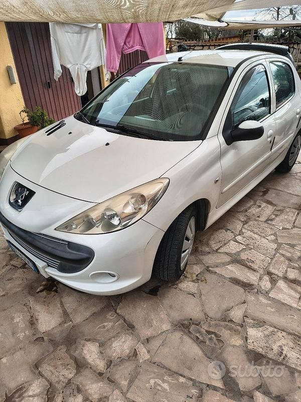 Usata Peugeot 206 68 CV (50 kW) 2010 Bianco Berlina