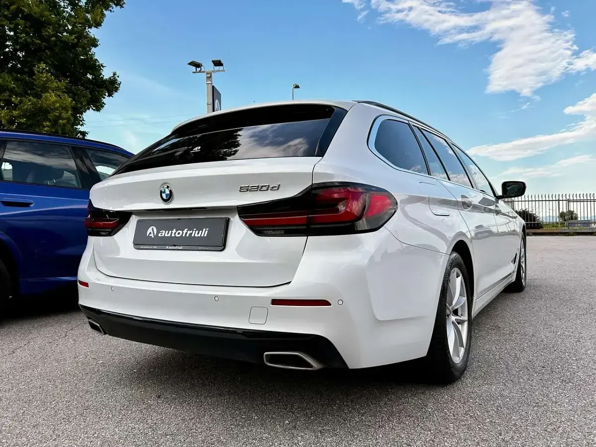 Usata BMW 520 190 CV (139 kW) 2020 Mineral white Station wagon