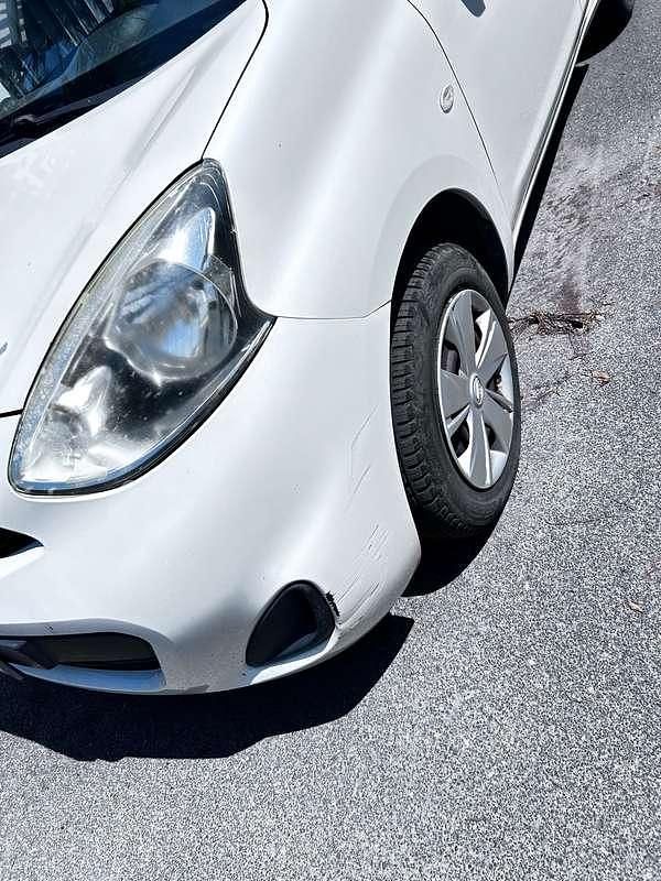 Usata Nissan Micra Acenta 73 CV (53 kW) 2015 Bianco Utilitaria